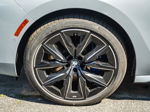 New 2026 BMW 740i image 10