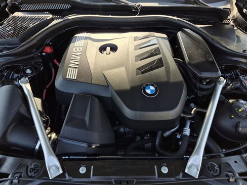 Certified 2024 BMW 530i xDrive w/ Premium Package image 12