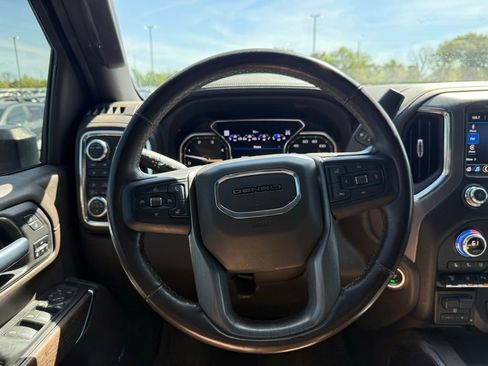 Used 2022 GMC Sierra 2500 Denali w/ Denali Ultimate Package image 13