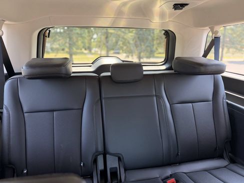 Used 2024 Ford Expedition Max XLT AWD/4WD image 13