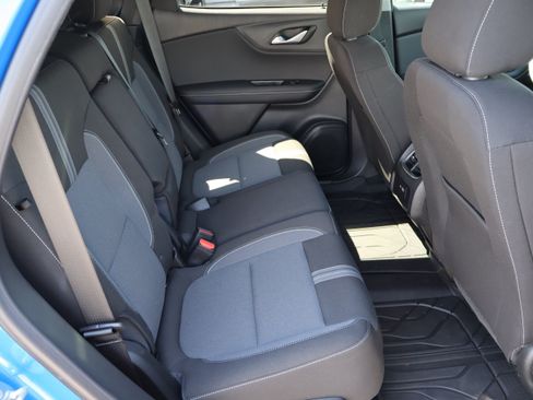 Used 2026 Chevrolet Blazer LT w/ Convenience Package FWD image 34