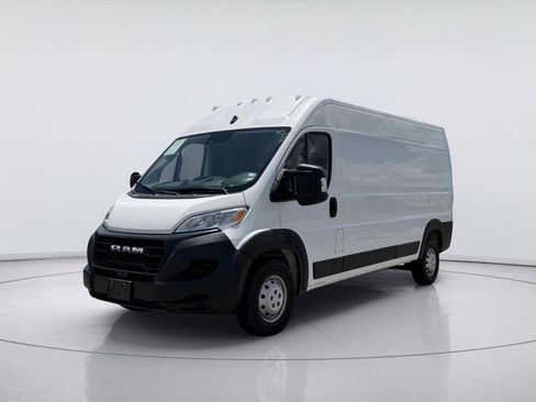 Used 2023 RAM ProMaster 2500 FWD image 4