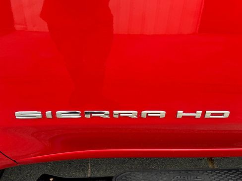 Used 2024 GMC Sierra 2500 SLE image 40