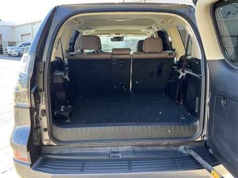 Used 2021 Lexus GX 460 Luxury image 5