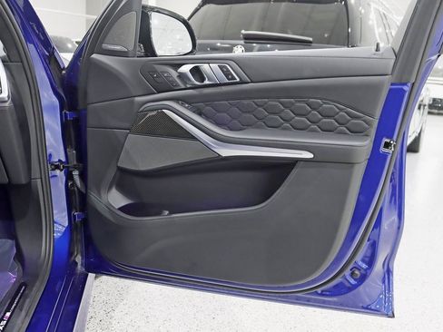 Used 2022 BMW X5 M w/ Competition Package 2 image 41