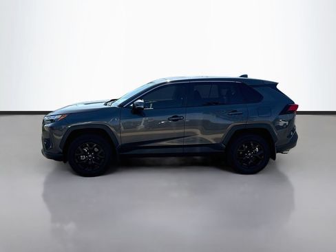Used 2025 Toyota RAV4 LE FWD image 5