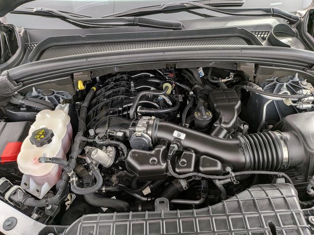 Used 2024 Jeep Grand Cherokee Limited AWD/4WD image 34