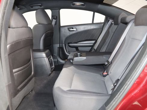 Used 2019 Dodge Charger SXT image 43