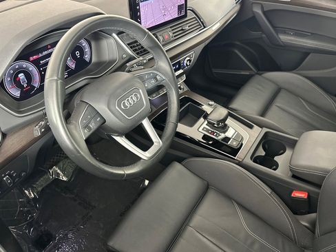 Used 2023 Audi Q5 2.0T Premium Plus w/ Premium Plus Package image 9