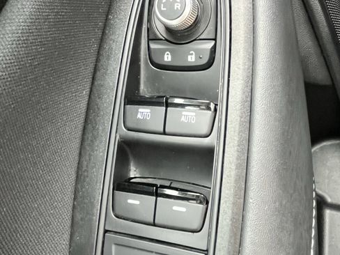 Used 2025 Subaru Legacy Premium AWD/4WD image 27