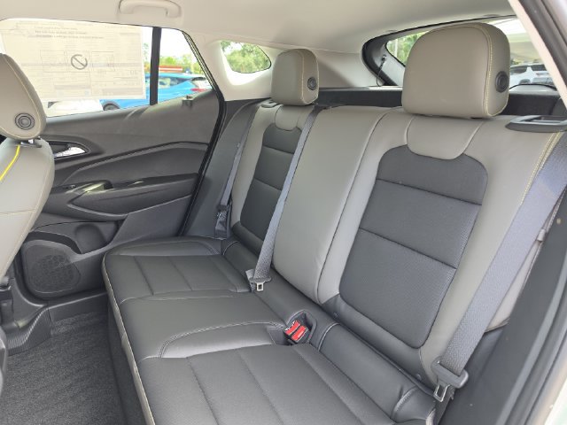 New 2026 Chevrolet Trax ACTIV w/ Driver Confidence Package FWD image 19