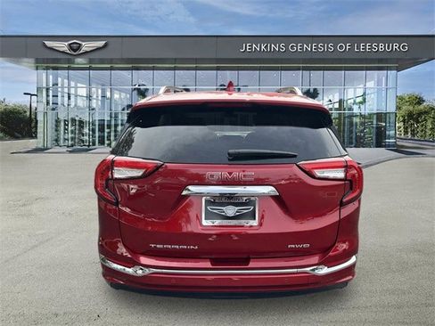 Used 2022 GMC Terrain Denali w/ Denali Premium Package image 5