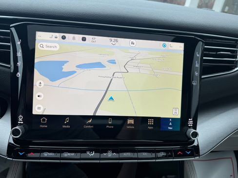 New 2026 Jeep Grand Wagoneer L 4WD image 25