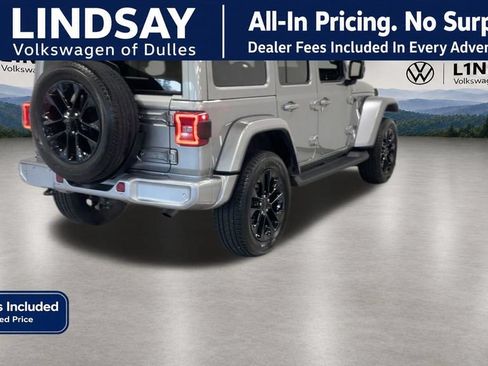 Used 2021 Jeep Wrangler Unlimited Sahara AWD/4WD image 10