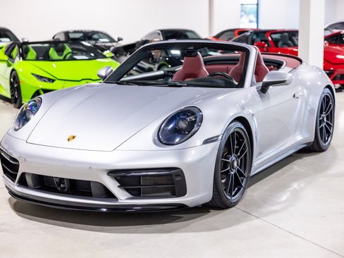 Used 2022 Porsche 911 Cabriolet image 12