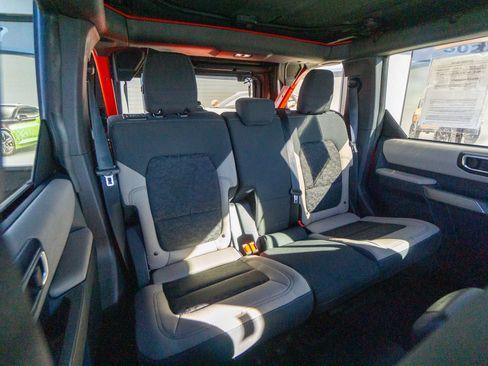 Used 2023 Ford Bronco Wildtrak AWD/4WD image 33