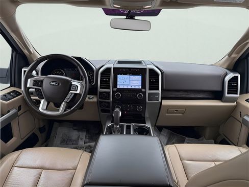 Used 2018 Ford F150 Lariat image 16