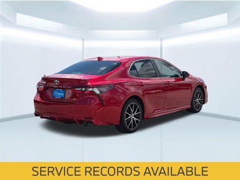 Used 2024 Toyota Camry SE w/ Convenience Package FWD image 5