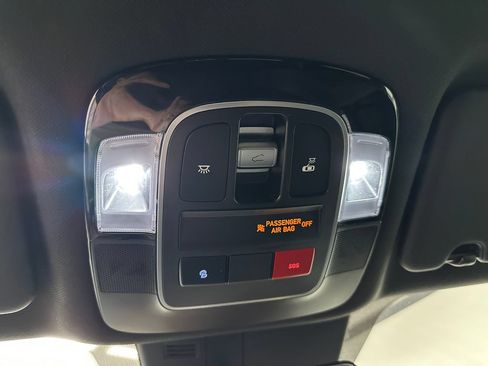 Certified 2024 Hyundai Santa Cruz SEL w/ Activity Package FWD image 32