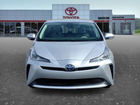 Used 2021 Toyota Prius L Eco image 2