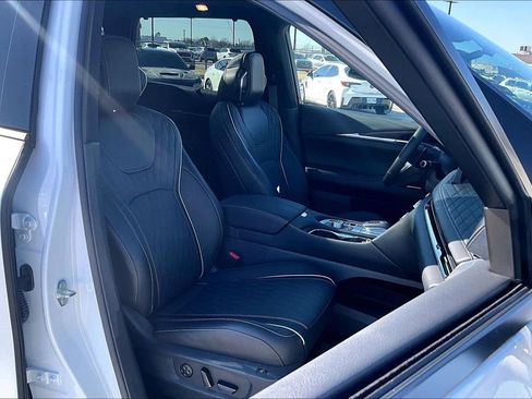 Used 2026 INFINITI QX60 Autograph w/ Dark Cargo Package AWD/4WD image 10