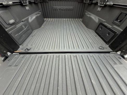 Used 2024 Toyota Tacoma Trailhunter image 33