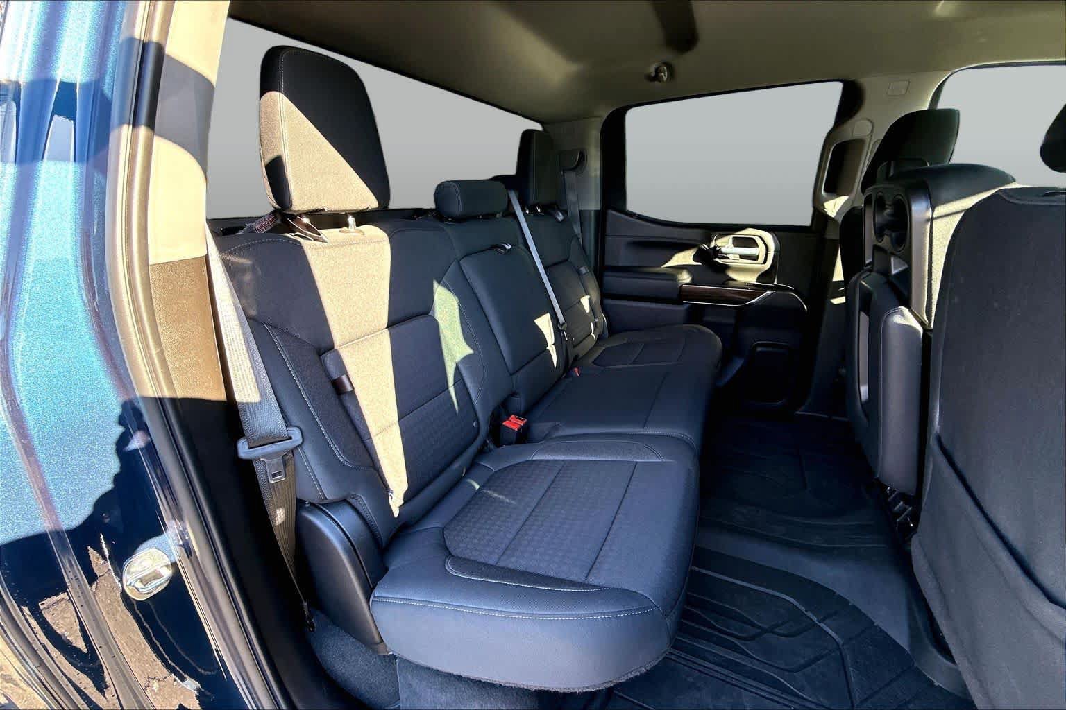 Used 2021 Chevrolet Silverado 1500 RST w/ Bed Protection Package RWD image 19