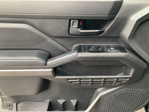 New 2026 Toyota Tacoma SR5 RWD image 10