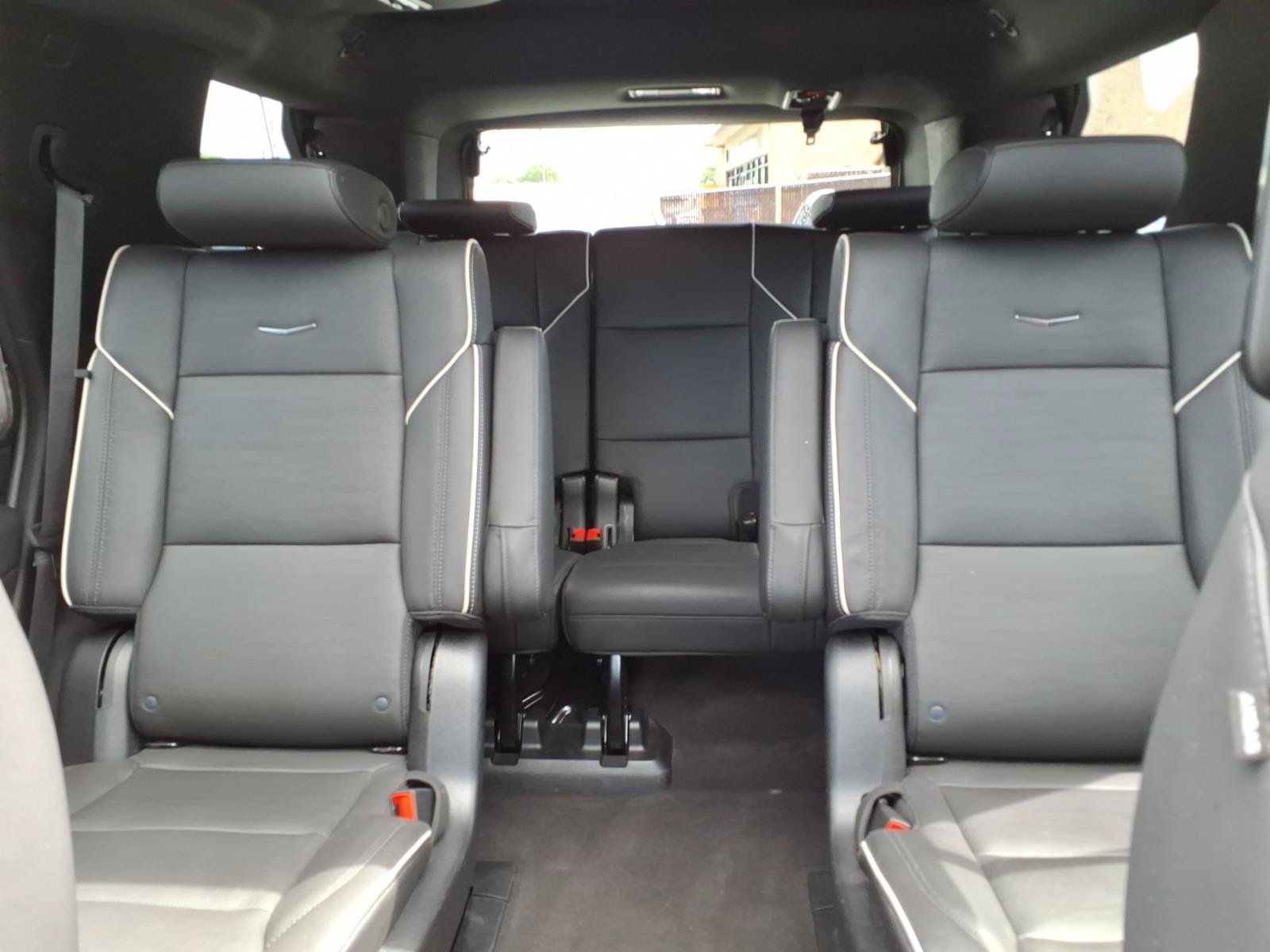 Certified 2023 Cadillac Escalade Premium Luxury w/ LPO, Floor Liner Package AWD/4WD image 37