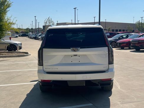 Used 2024 Cadillac Escalade Sport Platinum AWD/4WD image 10