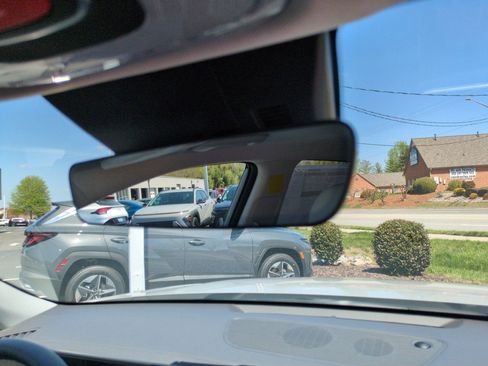 New 2026 Hyundai Kona Limited FWD image 32