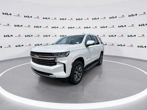 Used 2021 Chevrolet Tahoe LT w/ LT Signature Plus Package RWD image 4