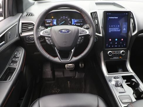 Used 2022 Ford Edge ST-Line image 12