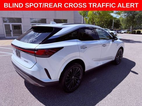 Used 2025 Lexus RX 350 Premium w/ Convenience Package FWD image 8