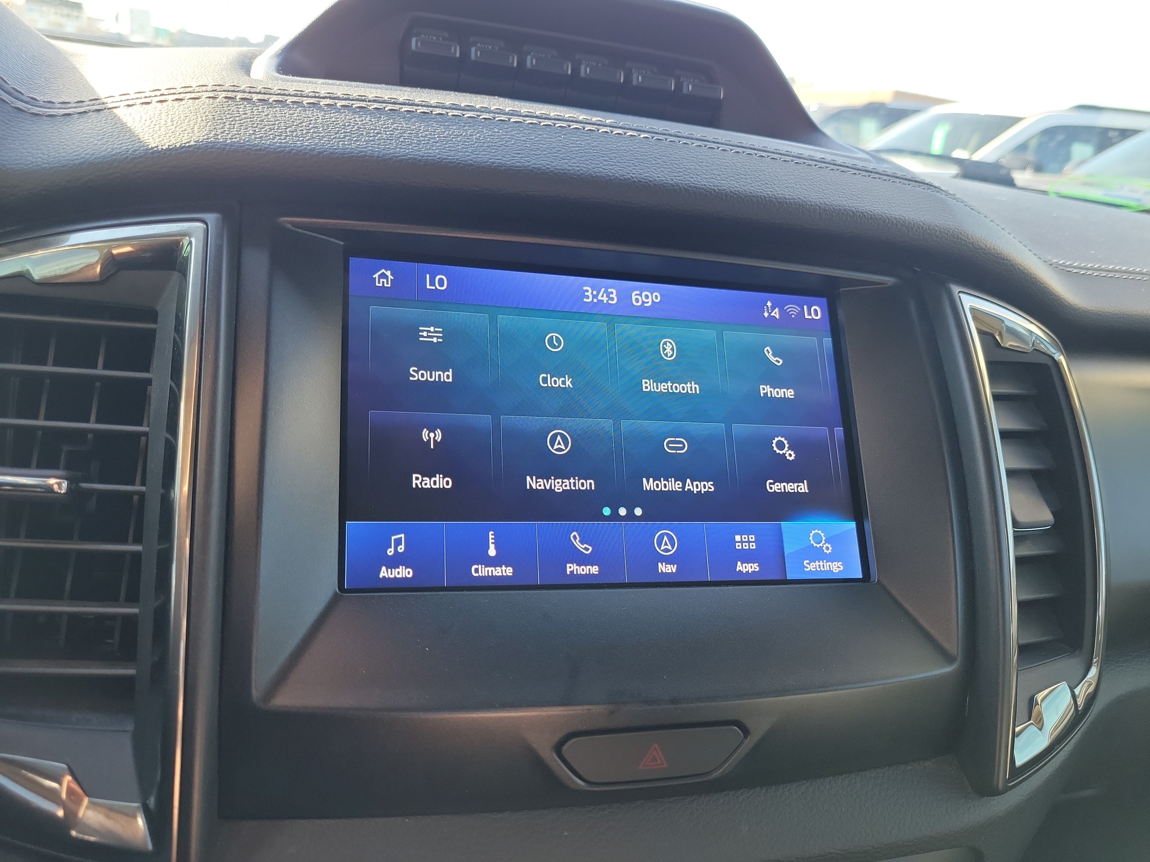 Used 2021 Ford Ranger Lariat w/ Tremor Off-Road Package AWD/4WD image 25