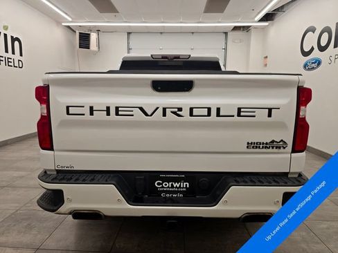 Used 2020 Chevrolet Silverado 1500 High Country w/ Technology Package AWD/4WD image 8