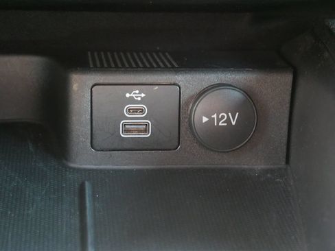 Used 2025 Ford Escape ST-Line AWD/4WD image 22