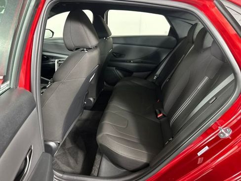 Certified 2025 Hyundai Elantra Sport image 25