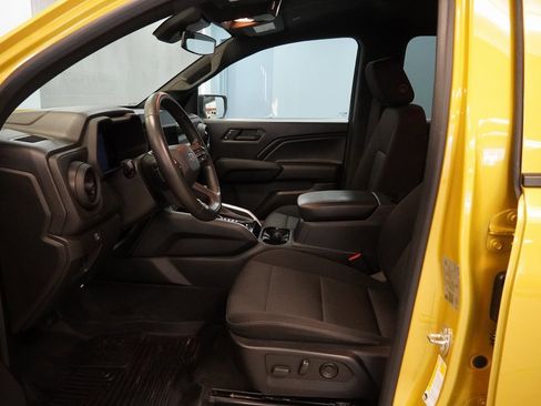 Used 2023 Chevrolet Colorado Trail Boss w/ Advanced Trailering Package image 4