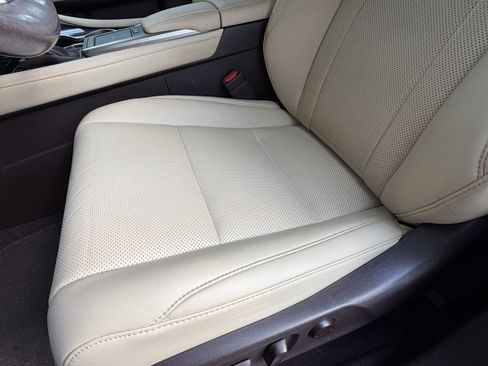 Used 2020 Lexus RX 350 FWD w/ Accessory Package image 17