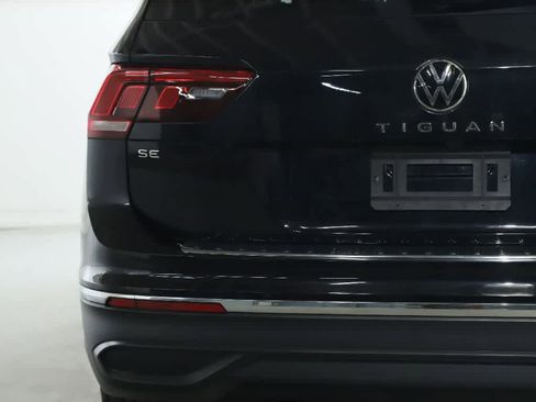 Certified 2023 Volkswagen Tiguan SE image 44