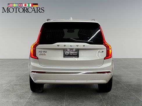 Certified 2023 Volvo XC90 B6 Ultimate image 4