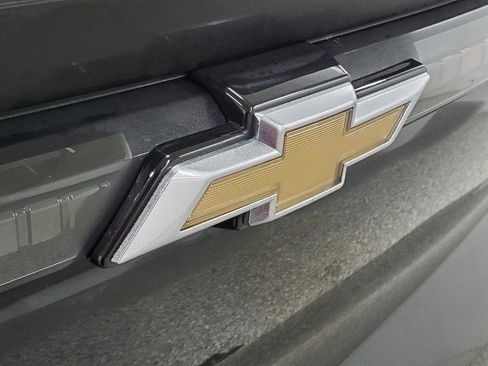 Used 2025 Chevrolet Equinox EV LT image 22