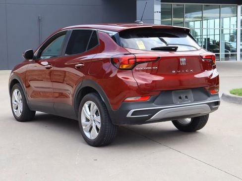 Certified 2025 Buick Encore GX Preferred FWD image 3