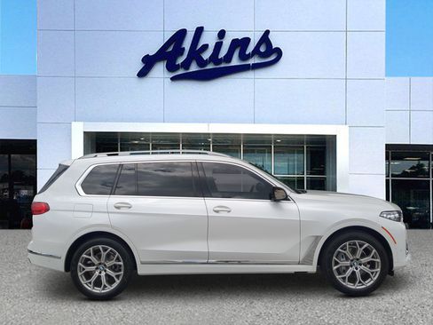 Used 2021 BMW X7 xDrive40i w/ Premium Package AWD/4WD image 1