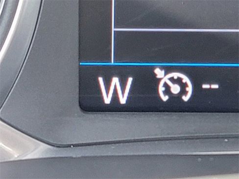 Used 2021 GMC Acadia SLE image 4