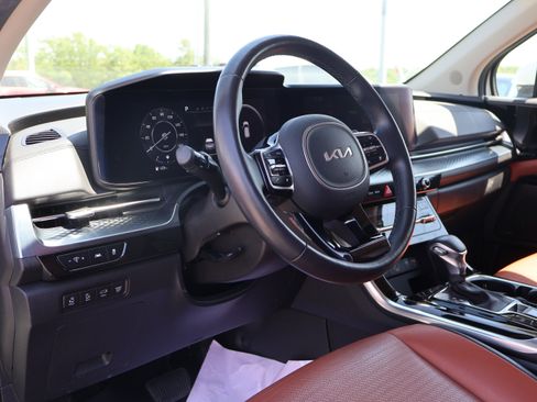 Used 2024 Kia Carnival SX Prestige FWD image 26