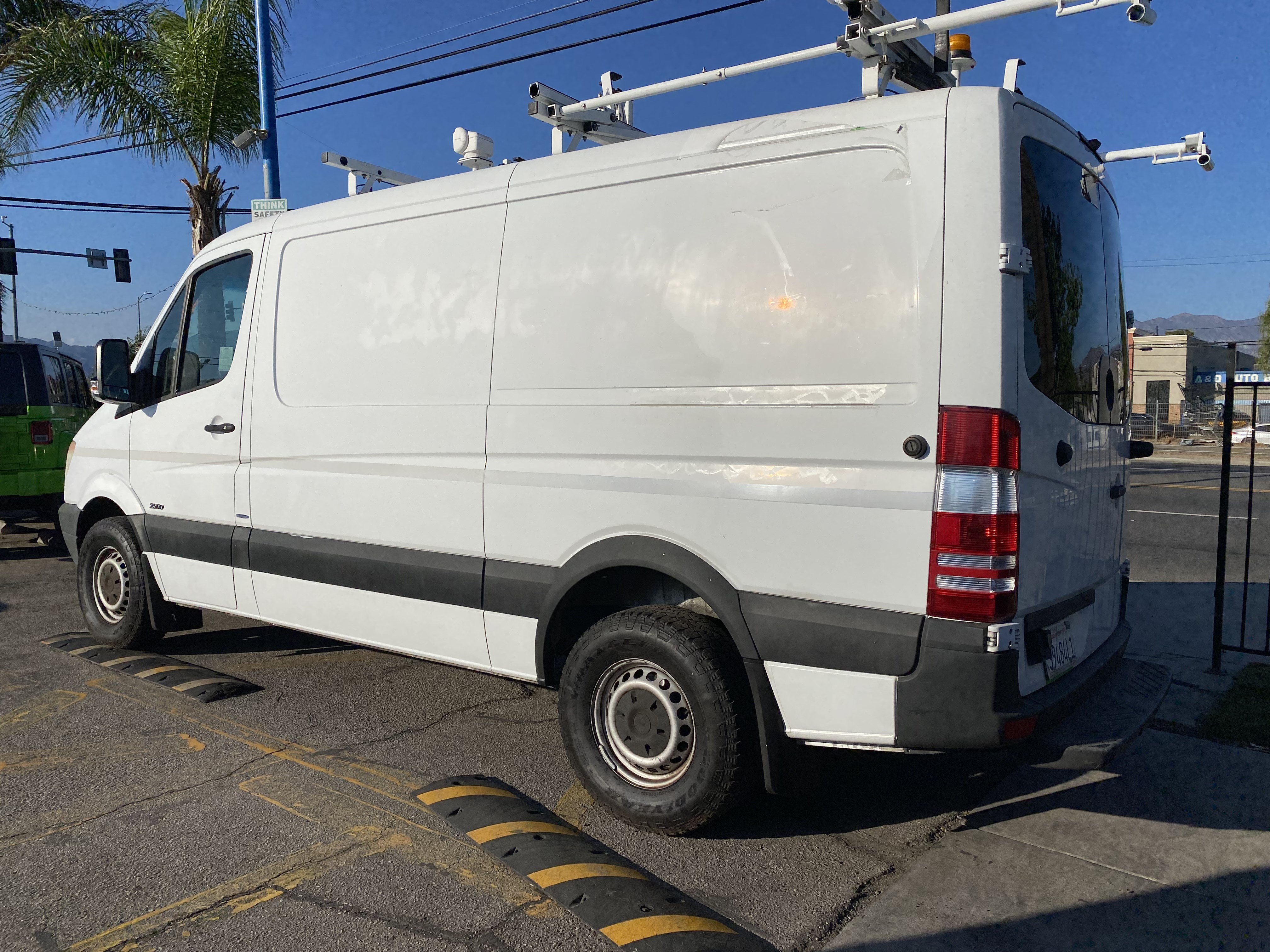 Used 2012 Mercedes-Benz Sprinter 2500 w/ Additional Battery Pkg image 11