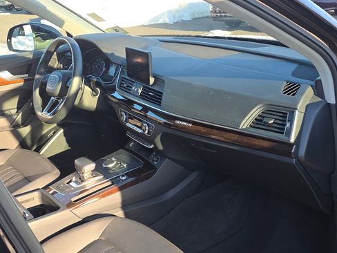 Used 2019 Audi Q5 2.0T Premium w/ Convenience Package image 21