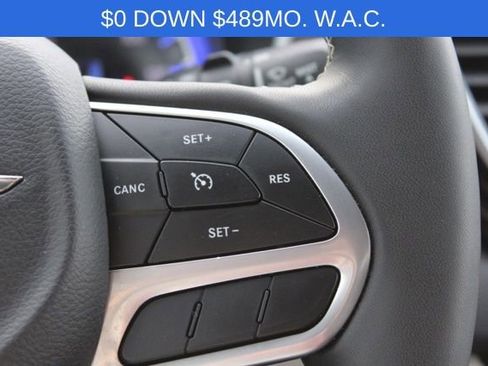 Used 2024 Chrysler Voyager LX image 32